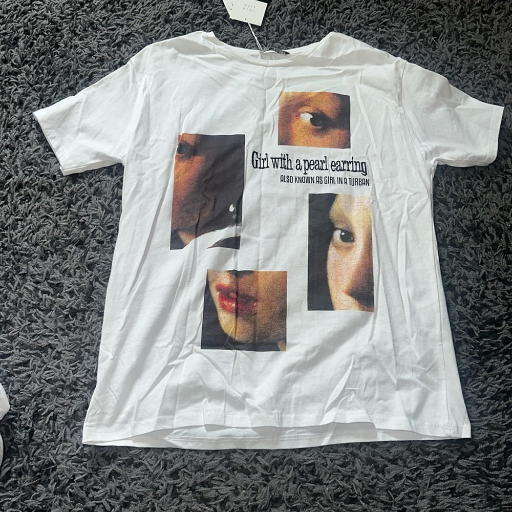 Brand new Zara t shirt with tags size small